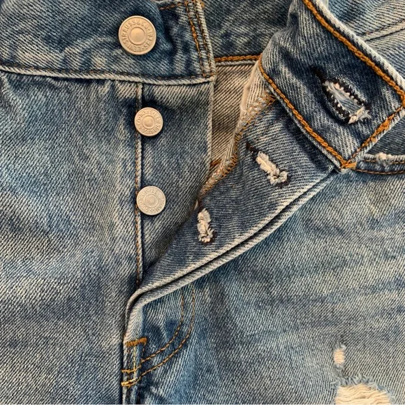 Levi’s Button Fly Distressed Cutoff Shorts W 25